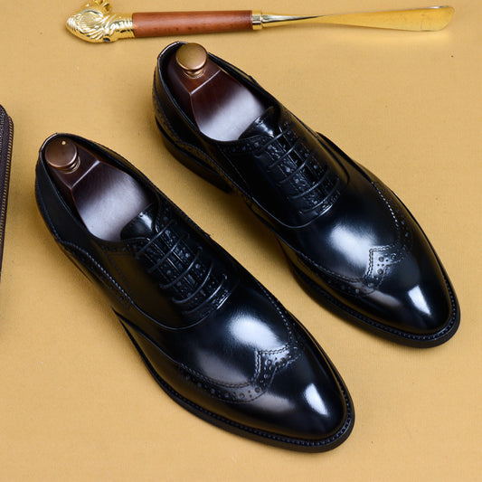 Chaussures en cuir formelles pour hommes en cuir véritable style anglais Brogue sculpté chaussures pour hommes couche supérieure en cuir de vachette tenue d'affaires formelle chaussures Oxford pointues25858