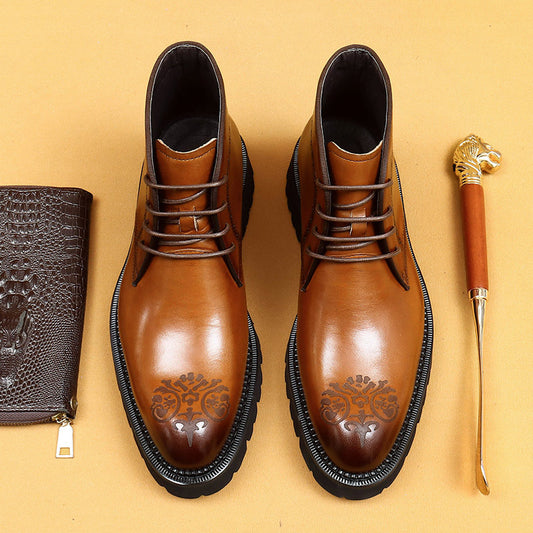 Chaussures en cuir de vachette de première couche pour hommes Bottes Martin en cuir Bottes montantes pour hommes de style britannique à semelle épaisse Bottes en cuir sculpté pointues décontractées pour affaires 96155