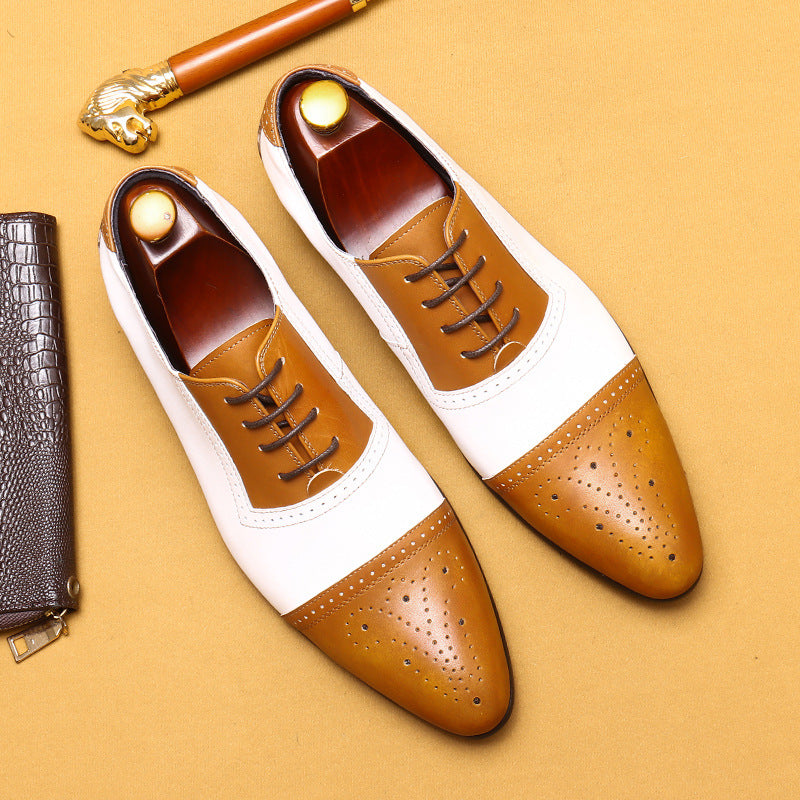 Chaussures en cuir de vachette pour hommes de première couche Chaussures en cuir Brogue blanches pour hommes Costume de marié gentleman Tenue d'affaires formelle Chaussures de mariage en cuir véritable