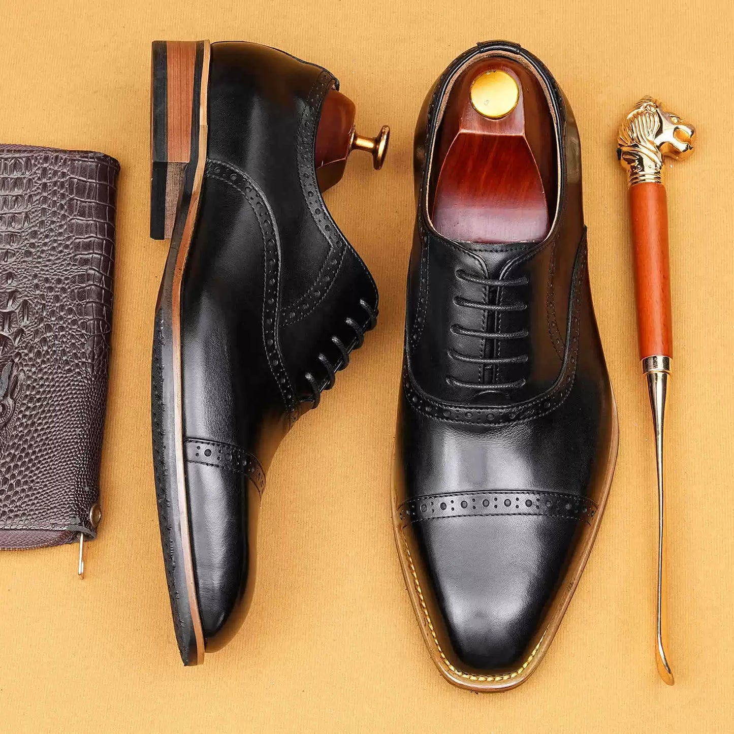 Men’s Cap-Toe Brogue Oxford Shoes 65181