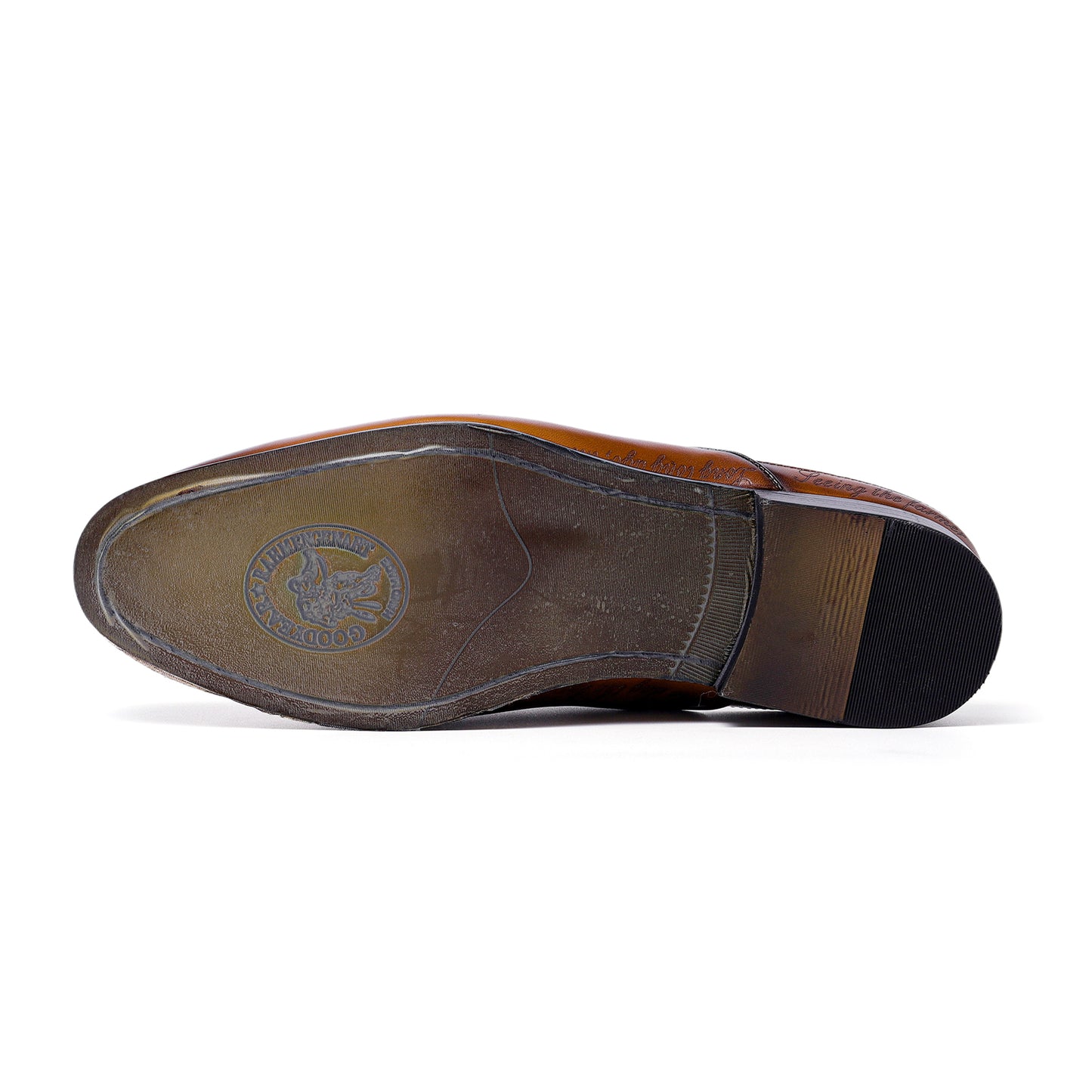 Pantoufles à bout fermé sculptées en cuir pour hommes Chaussures en cuir de mode pour l'extérieur pour hommes Mocassins pantoufles pour hommes 68132 