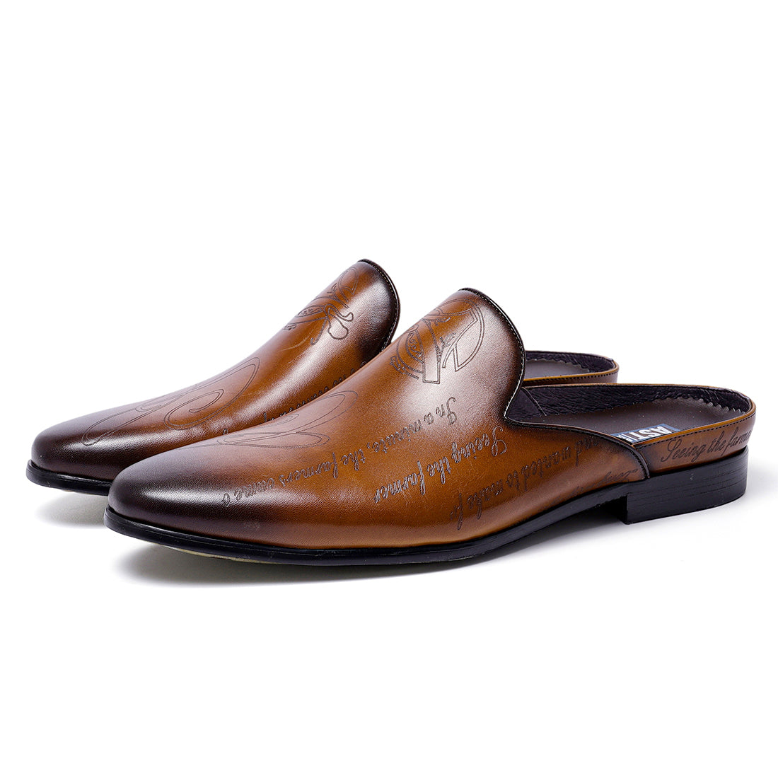Pantoufles à bout fermé sculptées en cuir pour hommes Chaussures en cuir de mode pour l'extérieur pour hommes Mocassins pantoufles pour hommes 68132 