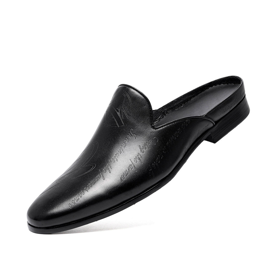 Pantoufles à bout fermé sculptées en cuir pour hommes Chaussures en cuir de mode pour l'extérieur pour hommes Mocassins pantoufles pour hommes 68132 